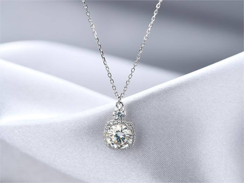 Moissanite Pendants